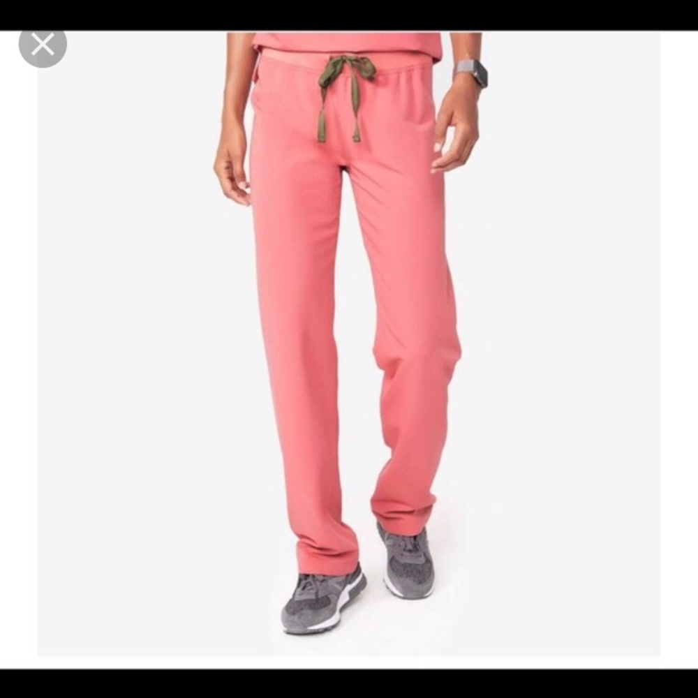 ISO Figs pink scrub pants in size small petite
